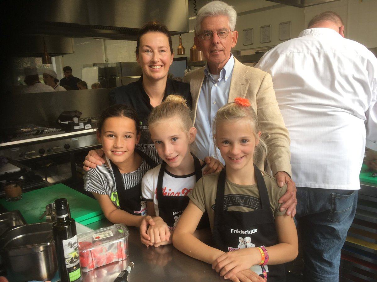 Met Ellen Steenbergen bij ons team voor de Keukenbazenbattle op het Willem 1 College