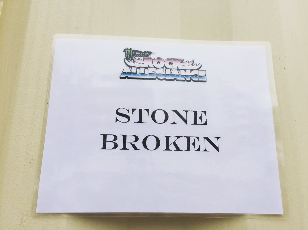 StoneBroken_'s tweet photo. Todayโs the day!! ๐ค
@rockallegiance
Wiggins Stage 12:30!!
Be there! ๐
#Festival #LetsDoThis #NewMusic #NewAlbum #SBStateSide #America #WorthFightingFor #AintAlwaysEasy https://t.co/POHD5n9Z6B