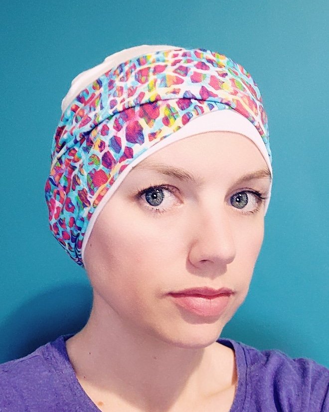 AlanaGreig84's tweet photo. Today I am having a brand mash up. This is my @masumiheadwear white Yannah hat with my @jonrenau headband. I think it rocks.
#hatsforhairloss
#mymasumi
#jonrenau
#mashup
#alopeciaawareness
#hatsforcancer
#fibromyalgia
#fibrostyle
#hairloss
#hairlossawareness https://t.co/ApzOqSIQ8N