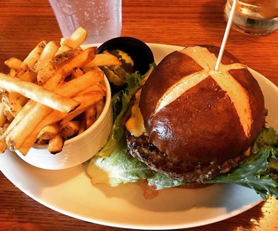 Bulldog Ale House tweet media