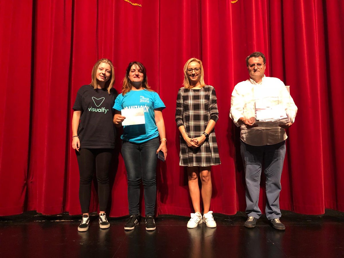 Visualfy's tweet photo. Y aquí la ganadora de nuestro sorteo de un Visualfy Home, ¡enhorabuena!
🙌🏻👏🏻#Dips2018 #Gandia #VisualfyHome #SoySordo #SoyComoTú https://t.co/PHdZ3P1BIE