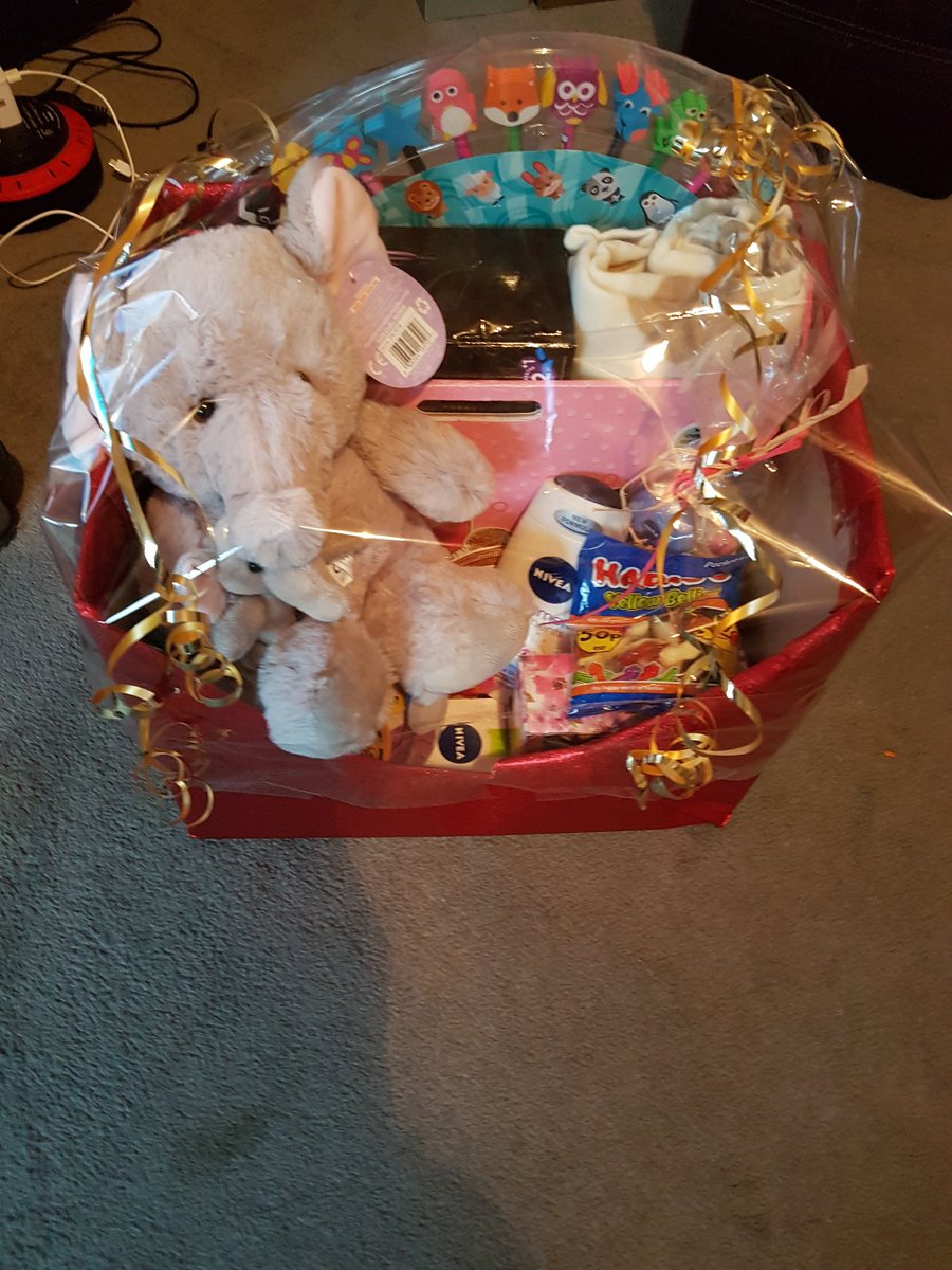 Goody box lovingly prepared for a family staying with us due to a house fire 😢 hope it puts a smile on their face 😁 <a href="/hinsonyates47/">Tony Hinson Yates</a> <a href="/wanny_8/">Mark Wanless</a> <a href="/NewboldElaine/">Elaine Newbold</a> <a href="/placemadebyyou/">A Place Made By You</a>