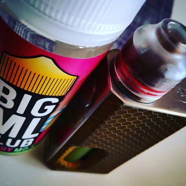 vapeintenso's tweet photo. @bigmlclub disponible en tienda https://t.co/3u5kPMwYov #vapeo #vapeon #vapeporn #instavaperz #vapeagency #dripgram #vapelivestyle #vaporizer #eliquid #vapepics #vape #handcheck #vapegram #vapedaily #vapefriends #worldwidevapers #vapecommunity #ecig #vap… https://t.co/2v8XS1WHR1 https://t.co/IzBG2c3rKr