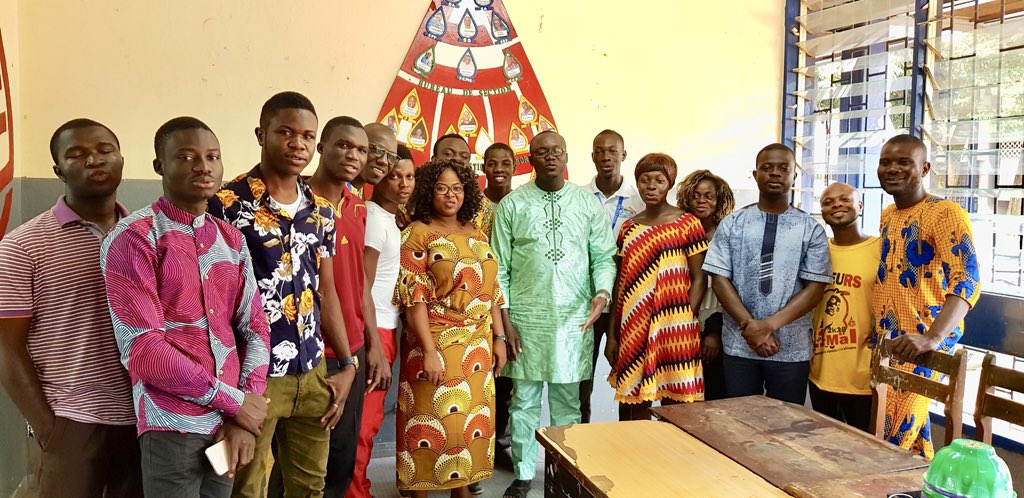 rescuao's tweet photo. Pour cette journée le #Comité_Inter_Universitaire_de_Préparation_et_de_Gestion (#CIUPG) du #Réseau_des_Clubs_UNESCO_Universitaires_de_l_Afrique_de_l_Ouest (RESCUAO)a reçu la visite de l’aîné #Gabin ALLOGNON #SG du #FESCUAO2003_2006 avt de continuer avec les autres points inscrits https://t.co/fyzm2IzZVu