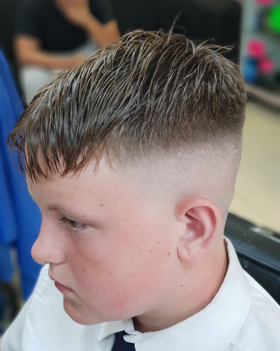 HairForcekid's tweet photo. If your not working with ALL hair types.....your not working with much.....
#barbershop #apprenticeships #Hairforce1 #barber #barbering https://t.co/kNnjsFiKLk