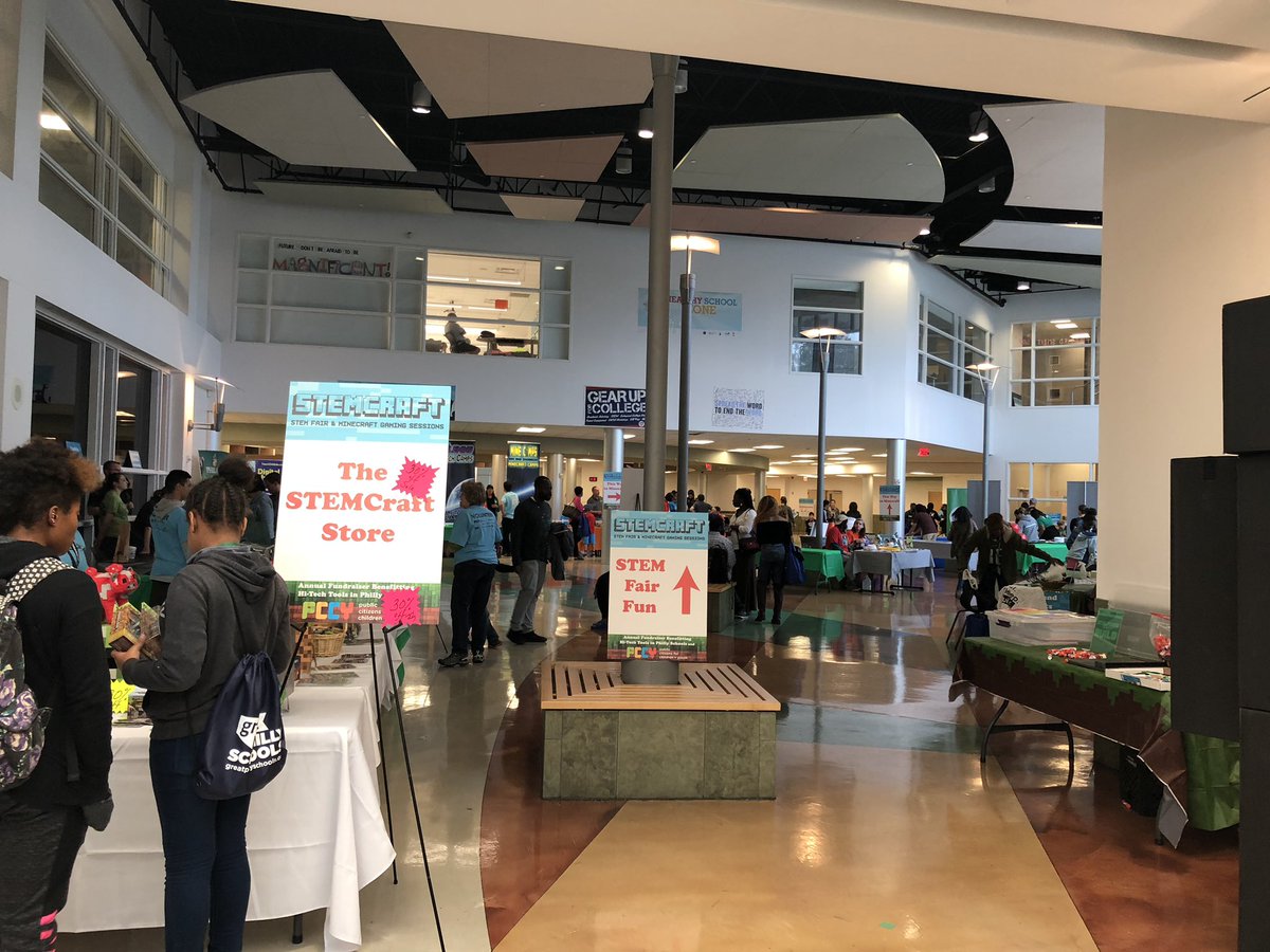Nelsep4's tweet photo. My lil wonderwoman is having a great time volunteering and playing at #STEMCraft2018 😍😍😍@PCCYteam https://t.co/21QVLY9dOZ
