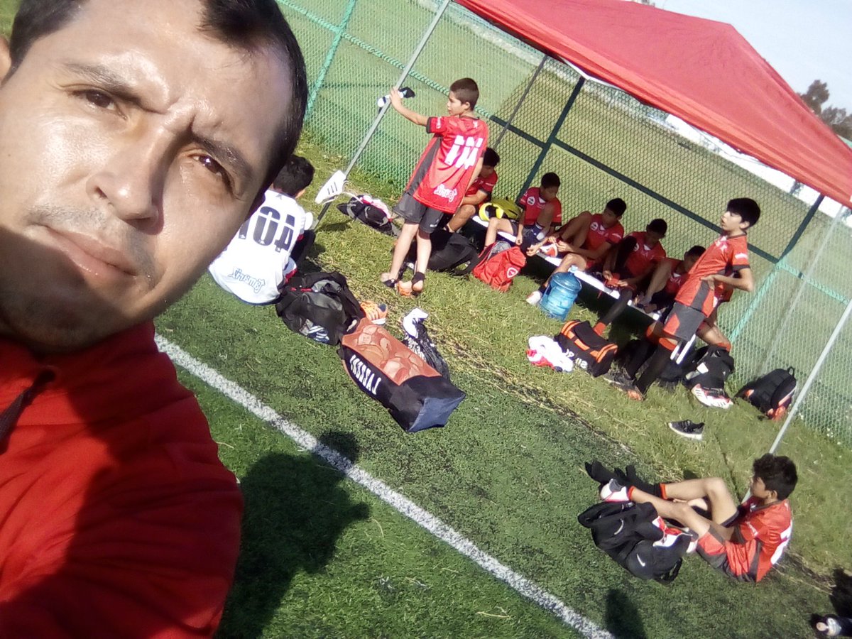 ProfessusAquari's tweet photo. #DiasDeFutbol #3Partido #LobosPumas https://t.co/x1bgptx5ym
