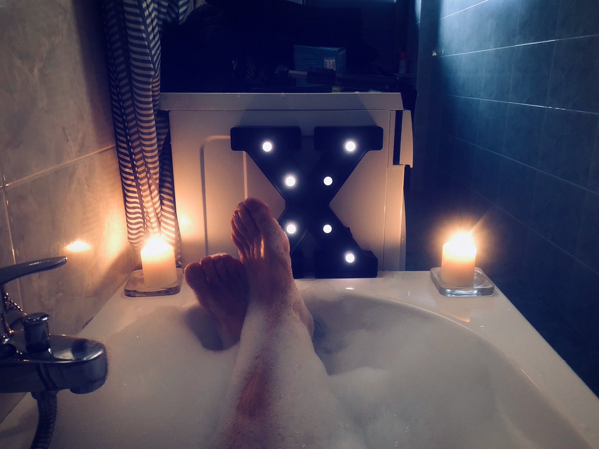 bekyofficial's tweet photo. Aspettando la sera...
#relax #love #x https://t.co/4SOVrPTlDp