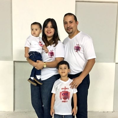 PastorFranGomez's tweet photo. #NuevaFotoDePerfil https://t.co/8JxAWo7Dya