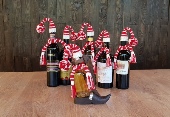 etsy.com/listing/6 ow.ly/kSxc30m7VtY 35259984/wine-bottle-topper-set5-free-sfipping?ref=shop_home_active_1