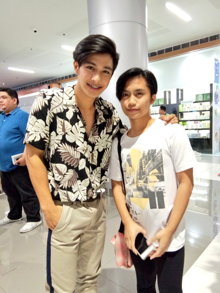 jajaaaaa006's tweet photo. with Jepoyy π @HalaghayJeff
10/06/18
#PHMAGAZINE https://t.co/yao5pkgd5H
