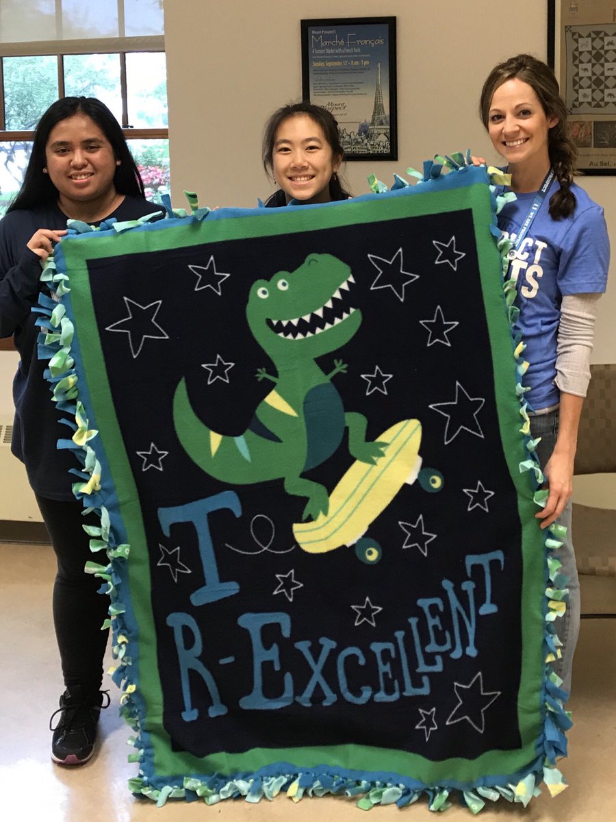 FonsinoTeach's tweet photo. Sophomore Class Board joins #ProspectGives18 to make blankets for children and women victims of domestic violence @KnightsofPHS https://t.co/EaO24WMeHE