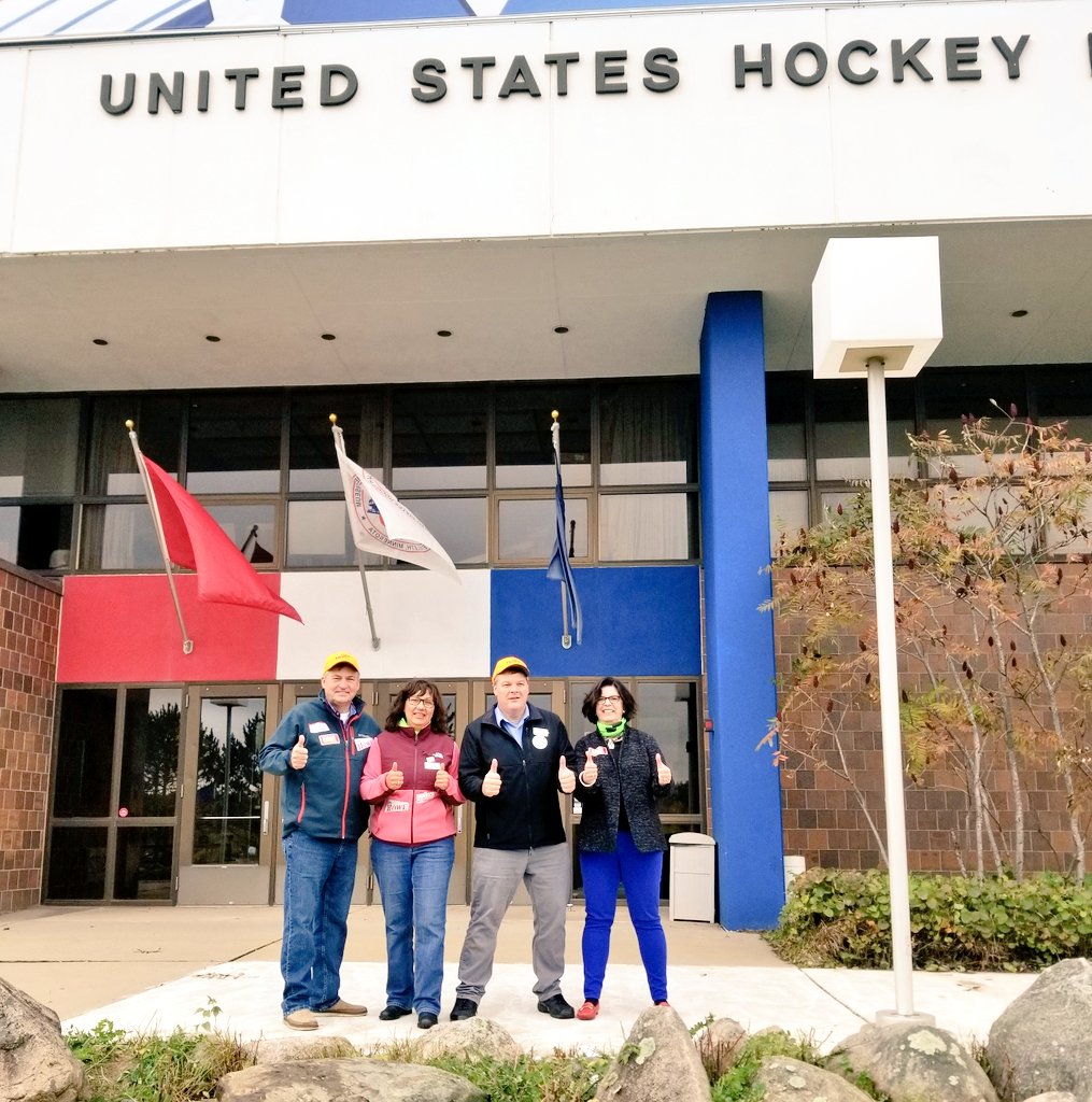 JohnHoweMN's tweet photo. We're blazing a trail across the Iron Range this weekend.
Great to be joined with @PamforAuditor @KarinHousley @NewbergerJim @donnabmn and locals this morning!
#MN08 #MNSOS #HoweWillDoIt #OnlyInMN #HoweForSOS https://t.co/9xNoLmWBex