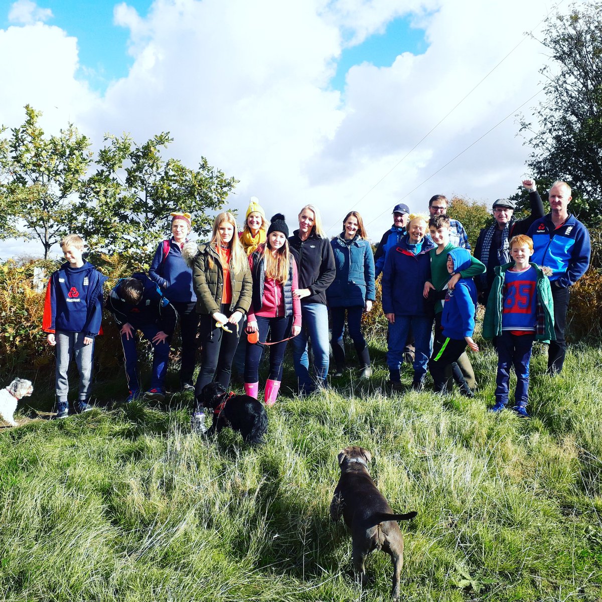 DianeEMelling's tweet photo. Rambling for children in need. @BBCCountryfile #cinramble https://t.co/2qszkahm2a