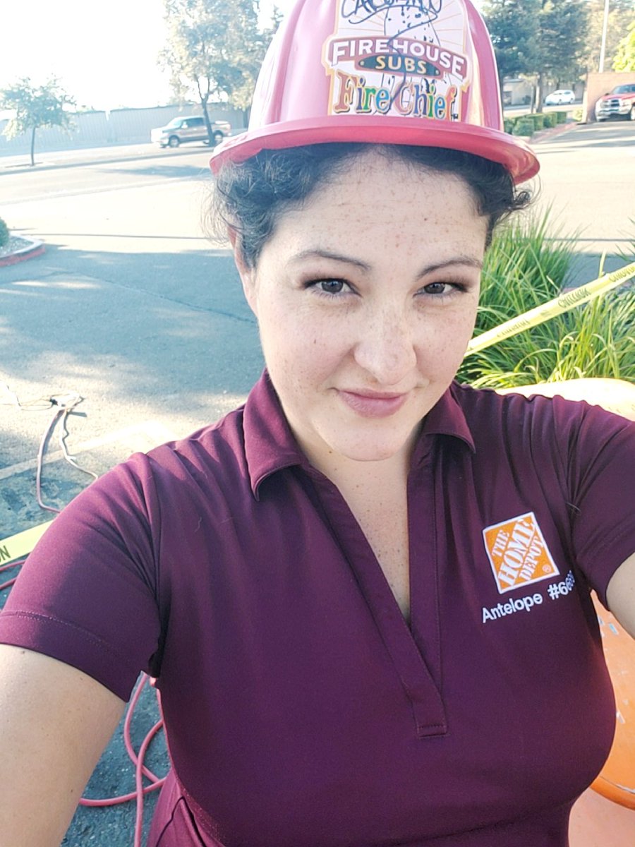 CarolynMarentes's tweet photo. #6669 #antelopeproud #kidsworkshop #FireSafety https://t.co/5WUYuIduoS