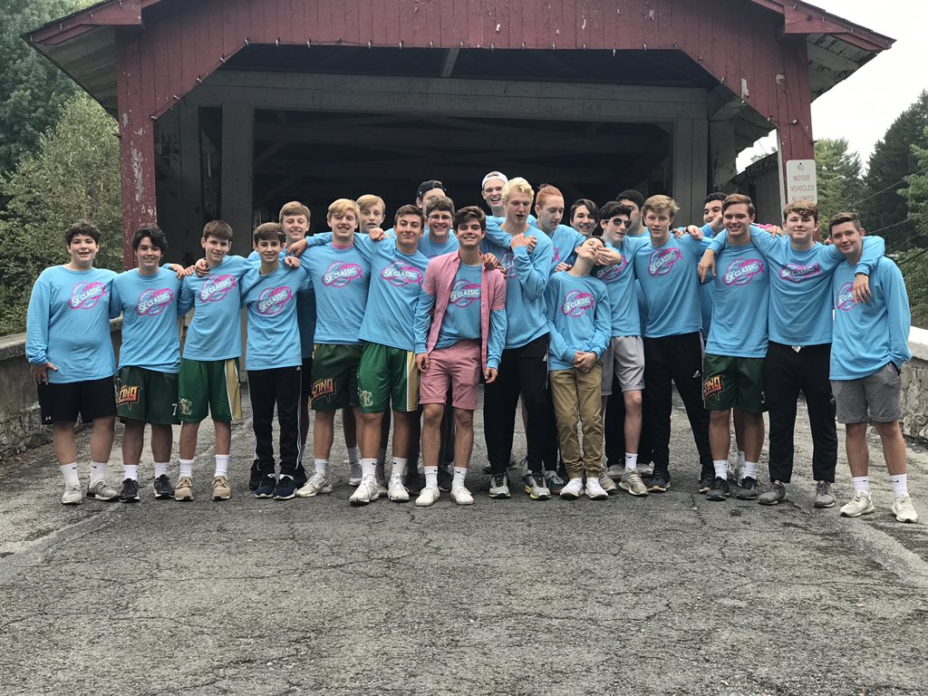 ehs_lacrosse's tweet photo. Great time volunteering at @mystlukes 5k Women’s Classic. Proud to support all of the participants this morning #BreastCancerAwareness #w5k https://t.co/zpQyOejlYg