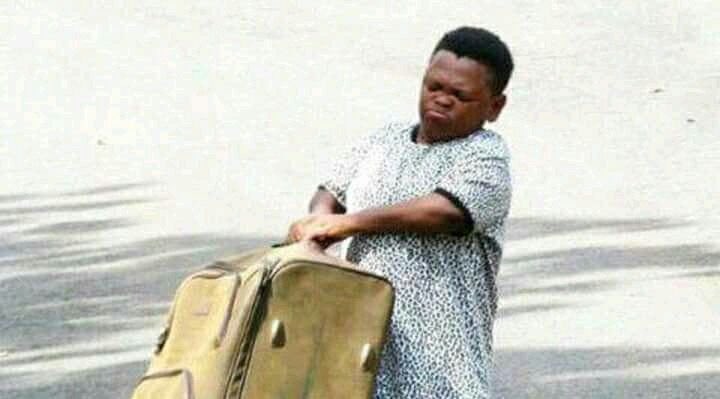 viclinlove's tweet photo. It’s only in Nigeria a president will refuse to sign a bill that will help checkmate corruption and improve the economy.

If it’s to sign something very trivial now, his biro will have touched the paper with the speed of light.

Okay, lemme come and be going abeg 🚶🏼‍♀️

#SignPIGBNow https://t.co/cQQPEoKqTo