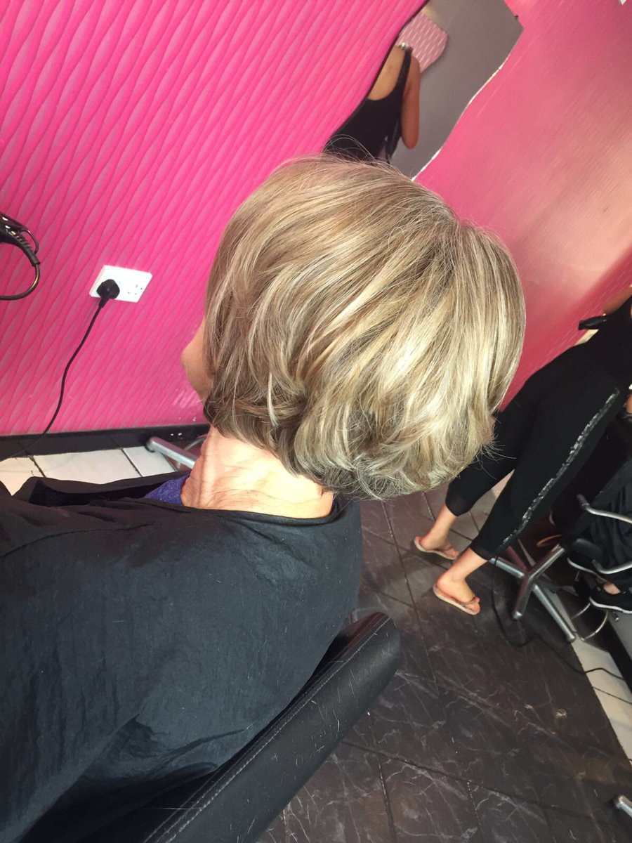 theedgelees's tweet photo. Re-style+natural tones on Jackie 💇🏼‍♀️ 
Book next week and get free Matrix conditioning Treatment!💆🏼‍♀️
Phone the shop to book.0161 626 5333 https://t.co/e4ivNr0UrH