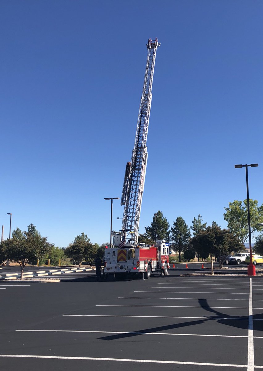 devon_stickrod's tweet photo. More pictures from our kids day event. Everyone is having fun come and check it out! #D60StrongandProud https://t.co/R5px7shd7l