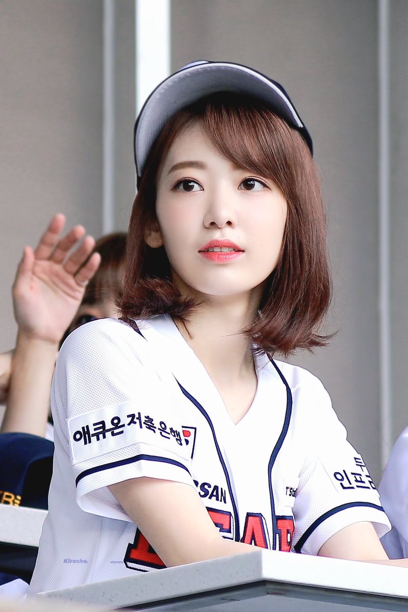 181006 야구장사쿠라는 찐이다.... | 인스티즈