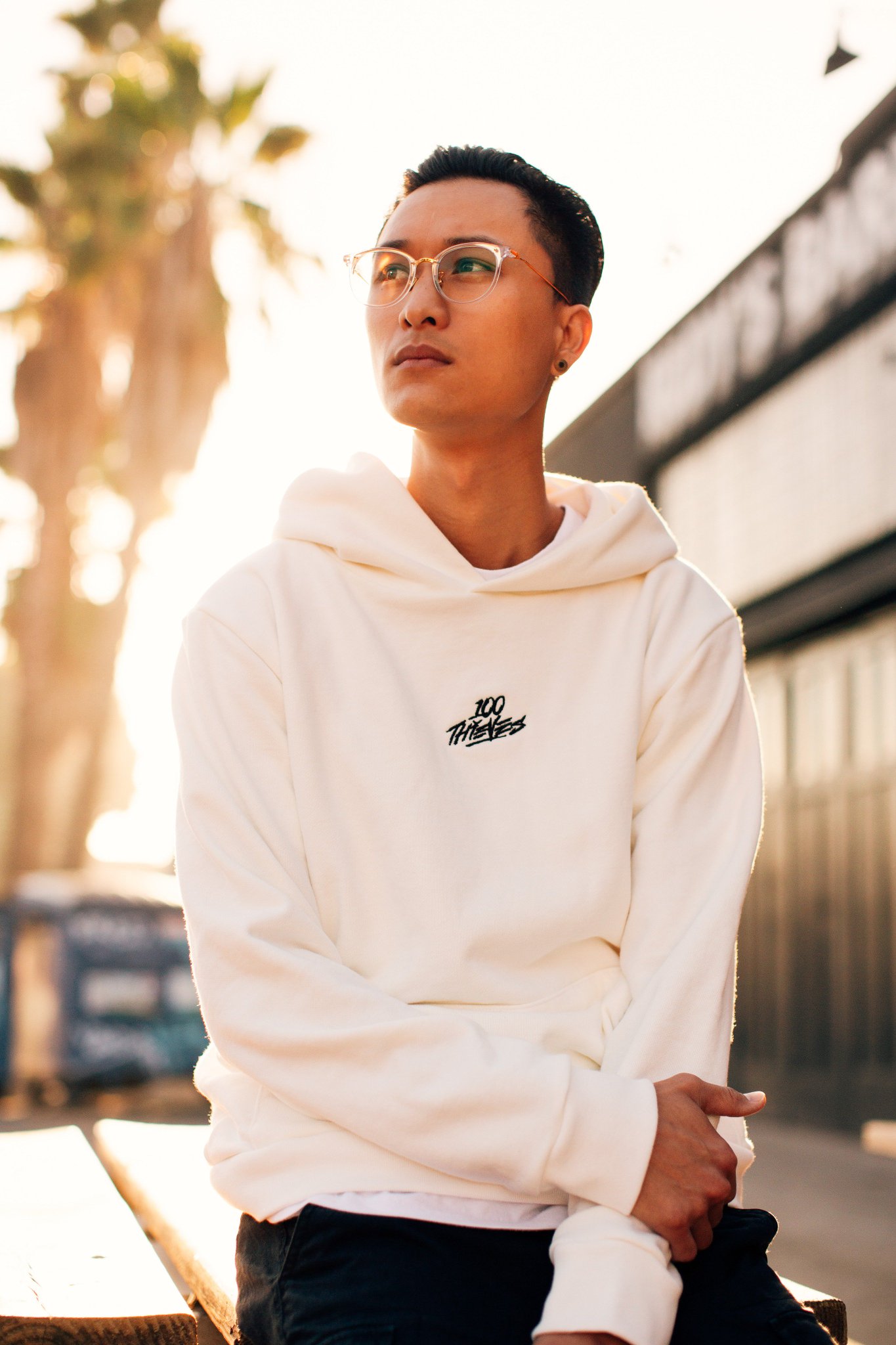 100t white hoodie Clearance