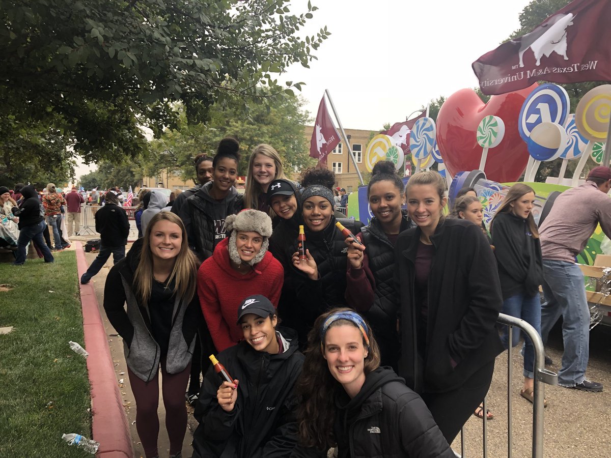 WTAMU_WBB's tweet image. The @wtamu Homecoming Parade is always a blast! #GoBuffsGo