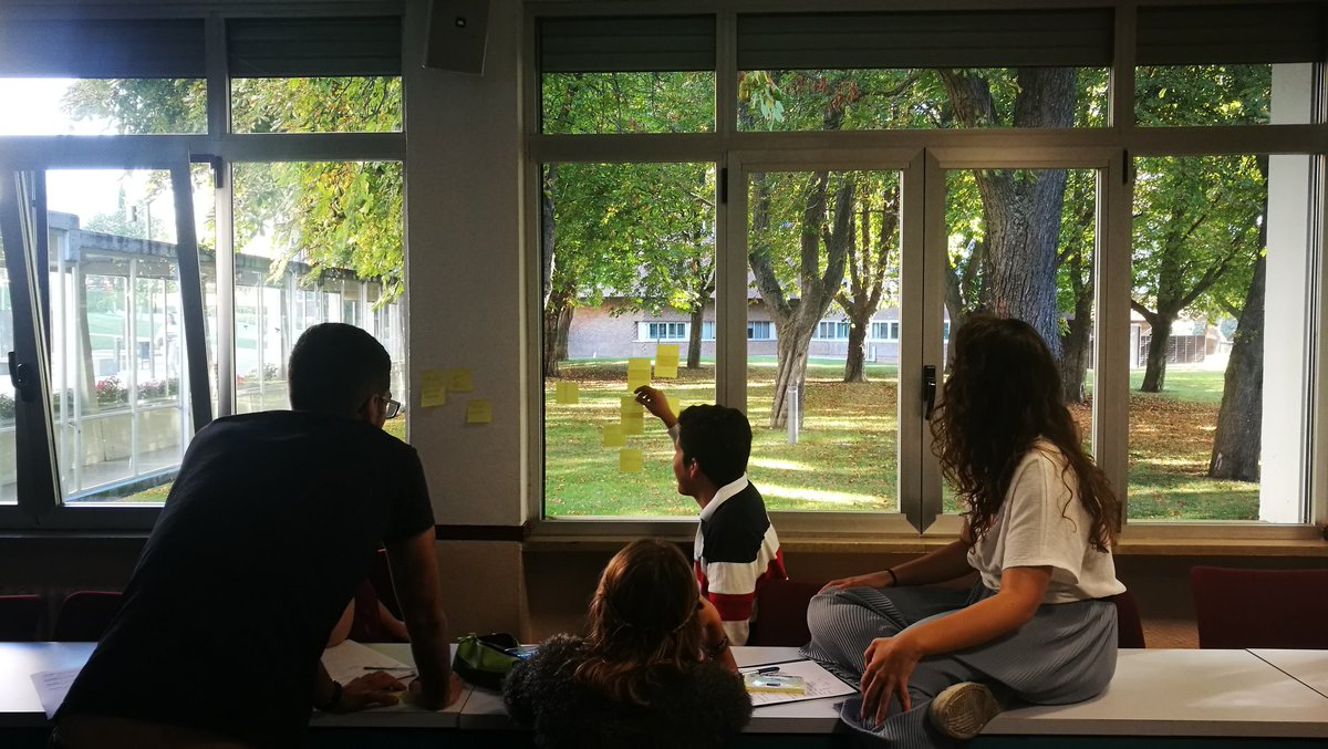 Gracias por invitarme un año más al Diploma-Empresa-Ciencias. Sábado de técnicas creativas para futuros emprendedores en <a href="/cienciasunav/">Facultad de Ciencias</a>