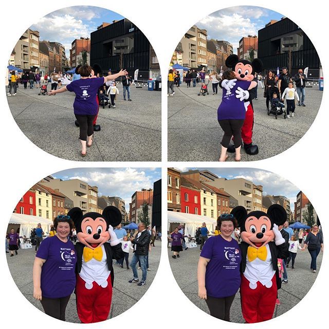 CreaForWeb's tweet image. Un gros câlin avec Mickey 
Au Relai pour la vie à Charleroi
