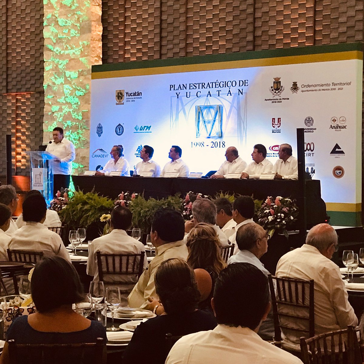 WitEventosMx's tweet photo. Tuvimos la oportunidad de organizar el evento de aniversario núm. 20 de la Asociación Plan Estratégico de Yucatán. https://t.co/jUJ43gH3vx