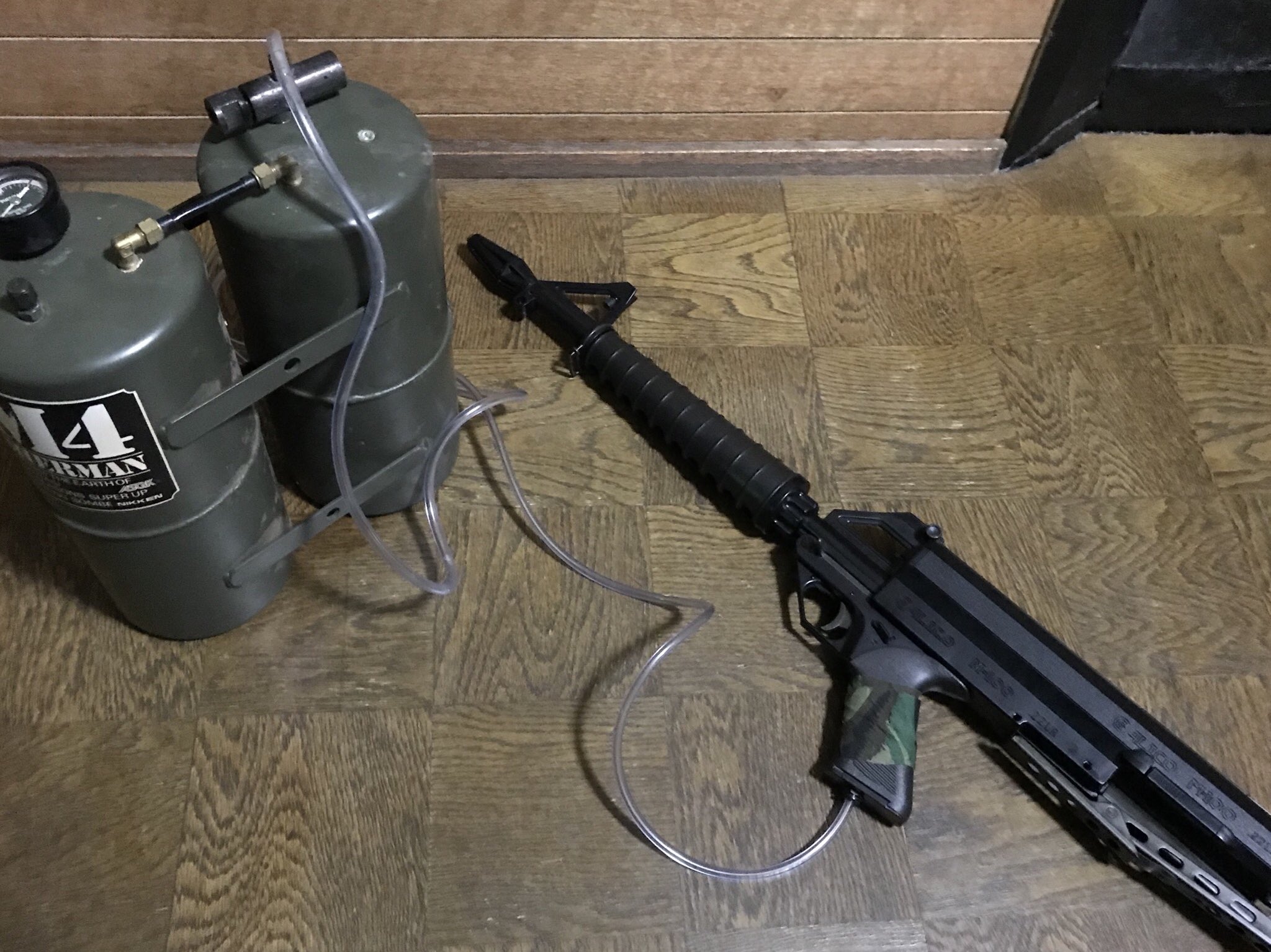 k T ミリタリー Ar Twitter いただきモノでございます トイテック キャリコm100 M4シャーマン エアタンク k T ミリタリー Ar Twitter いただきモノでございます トイテック キャリコm100 M4シャーマン エアタンク