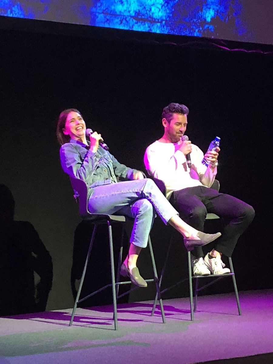 SHennigITA's tweet photo. #NEW — Shelley ( @shelleyhennig ) e Ian ( @IanBohen ) durante il loro panel alla #WereWolfConIV a Bruxelles, oggi. 🌸 https://t.co/KMlTLngJaV