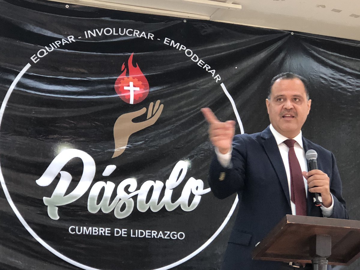 ptragus's tweet photo. #ASDnoreste “ángeles procuran salvarnos de nosotros mismos” sobre la depresión del profeta Elías -Oscar Rivera en Cumbre de Liderazgo Asociacion del Noreste https://t.co/cSqBWVUw44