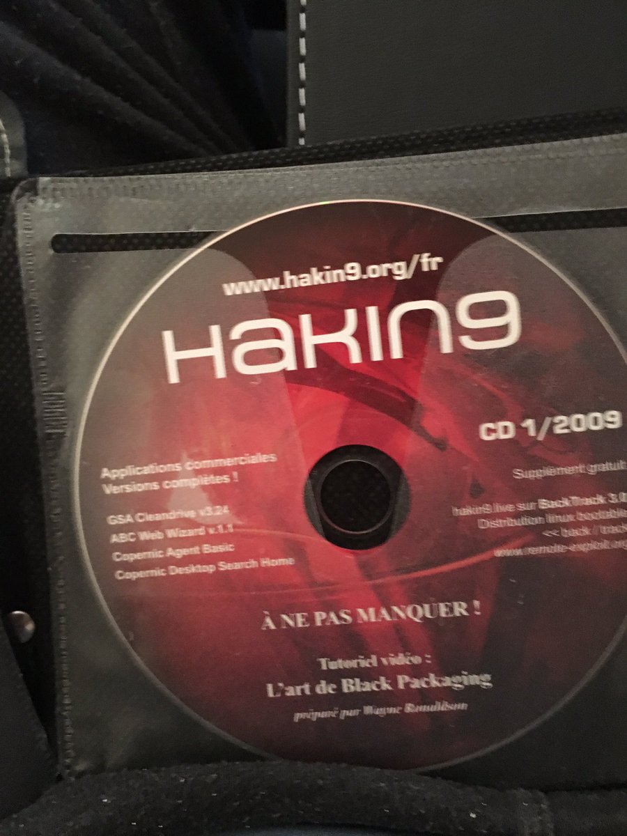 mikael8313's tweet image. During my move apartment I found several old CD-ROM Do you remember this? #oldcompute #oldsoftware #nostagia