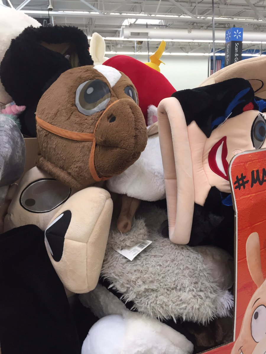 jgarabedia's tweet image. You know what’s scarier than these masks? The amount of people who tried them on before you #spookydease #spookythoughts #spookylice