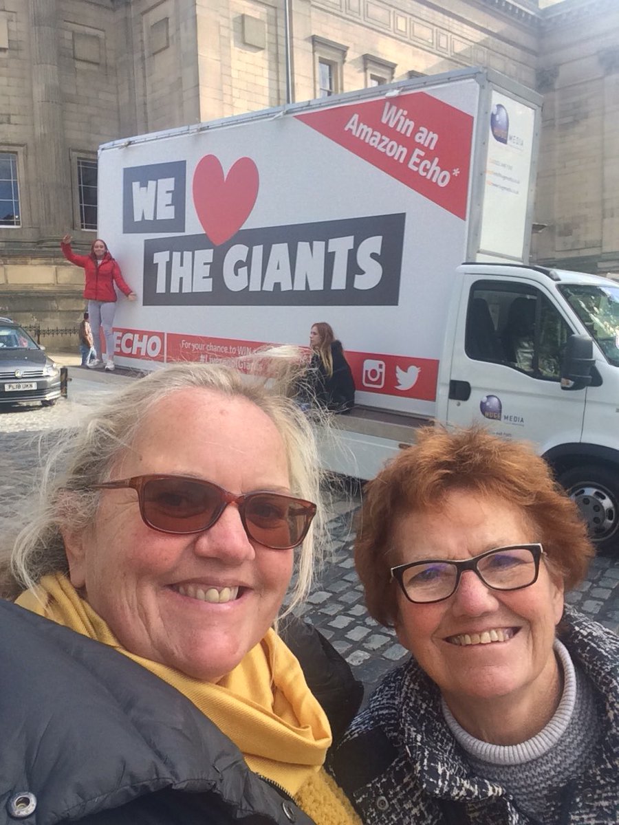HayleyLAtkinson's tweet photo. #LiverpoolGiants #ECHOvan ❤️#iloveourcity https://t.co/ytgRqRkNOz