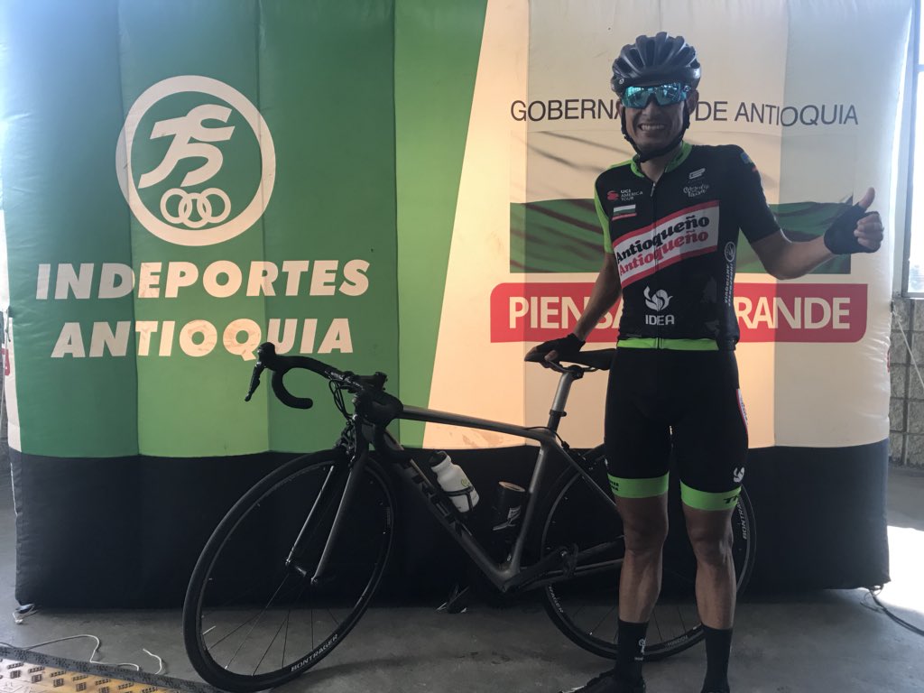 Nuestro equipo #OrgulloPaisa estuvo presente en el circuito profesional Indoor Pro Cycling Tour y acompañó a nuestros patrocinadores en la <a href="/SalonBiciMed/">Salón Internacional de Bicicleta</a> <a href="/GobAntioquia/">Gobernación de Antioquia</a> <a href="/AntioquenoFLA/">Aguardiente Antioqueño</a> <a href="/IndeportesAnt/">Indeportes Antioquia</a> <a href="/IDEA_Antioquia/">IDEA | Instituto para el Desarrollo de Antioquia</a> <a href="/LoteriaMedellin/">Lotería de Medellín®</a>
