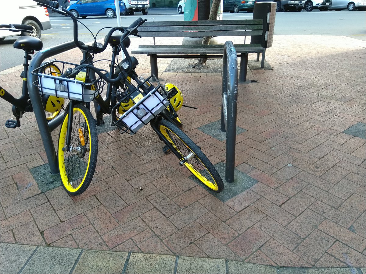 james_burgess's tweet photo. Podium? Also, first incorrect park spotted... #onzowatch https://t.co/FuQdqGfUYO