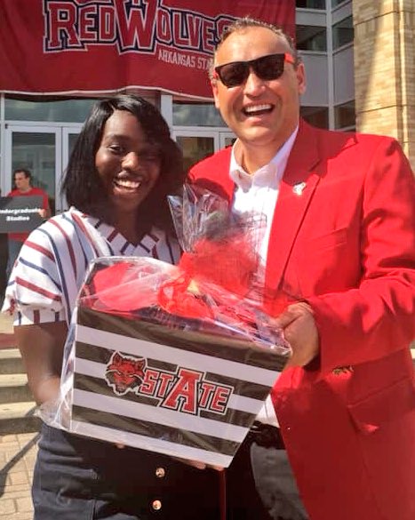 kdamp's tweet photo. Enjoyed handing out prizes for attendees after lunchtime. Must be present to win! Ha. Great #packpreview day!
โค๏ธ๐บ๐ https://t.co/BMZ6YtTgtS