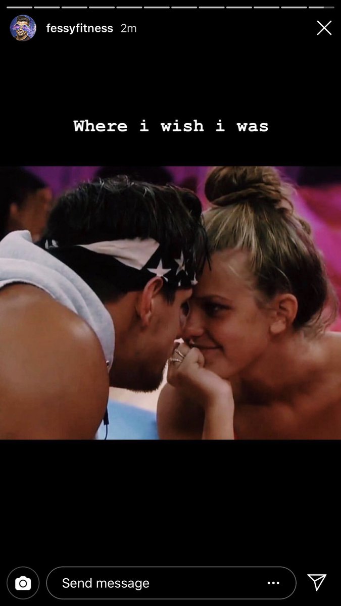 ItsFessy's tweet image. Don’t touch me. Leave me alone. I’m not crying. I got some dust in my eye.