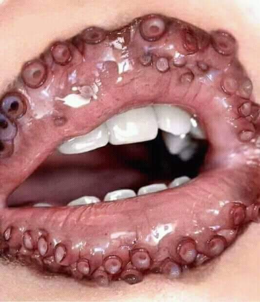 Tenes 5 segundos para darle rt o mañana amaneces con la boca así