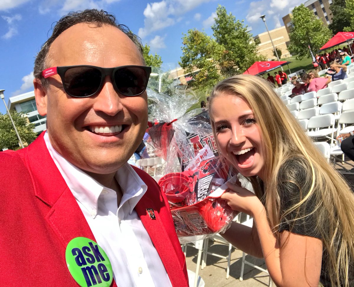 kdamp's tweet photo. Fun times at the closing session. So many life changing decisions were made today! Lots of future Red Wolves on campus right now! #packpreview
โค๏ธ๐บ๐ https://t.co/FaAVLQnpK7