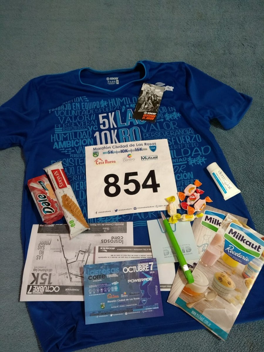 SarioPeralta's tweet photo. [#modorunning] ya estamos en la previa de Las Rosas corre. Arrancó la entrega de un súper kit!! Venite, no te la pierdas! 15k 10k 5k. Carreron con mística de pueblo!!! https://t.co/o4wmablQfQ