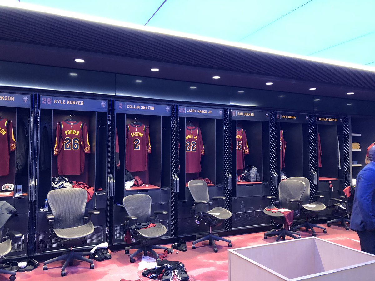 joevardon's tweet photo. For those wondering, there is no “who has LeBron’s locker’ in the new Cavs’ room. Totally revamped https://t.co/pcX4AnPOfT