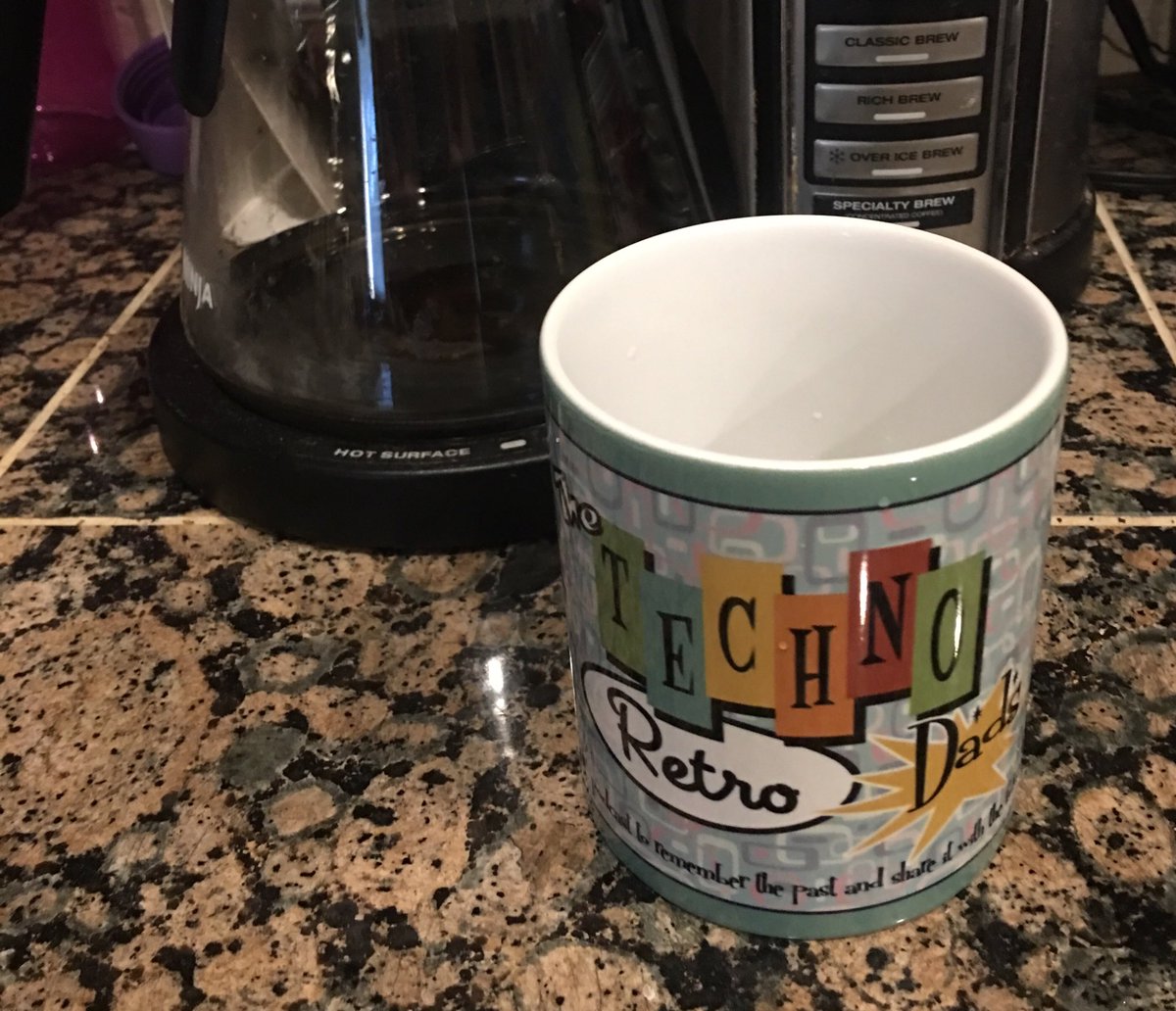 #earbuds hashtag on Twitter