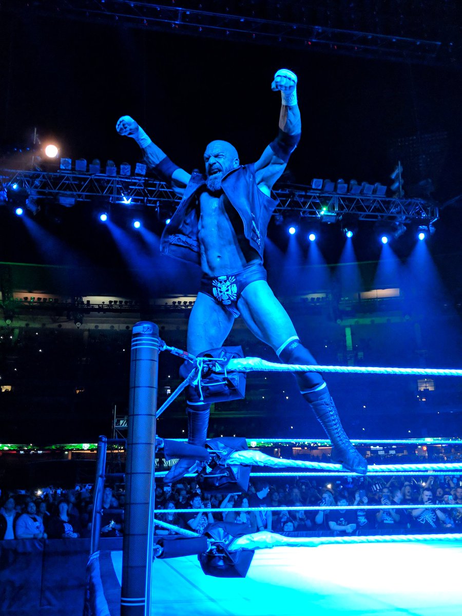 iamjoenocera's tweet photo. Some snaps from last night. Select your colour. @TripleH #WWESSD https://t.co/eKMhaOoLB8