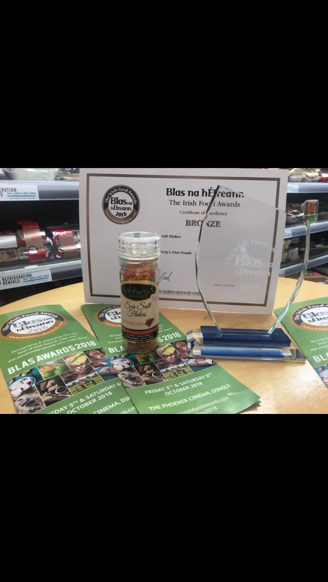 RaffertysFFoods's tweet photo. So delighted to win Bronze @BlasNahEireann #Blas2018 for our Sriracha Sea Salt Flakes 😀 #foodacademy @SuperValuIRL @BoyneValleyFlav @LEOLouth @Bordbia @DundalkTourist https://t.co/ISNcCqpehk