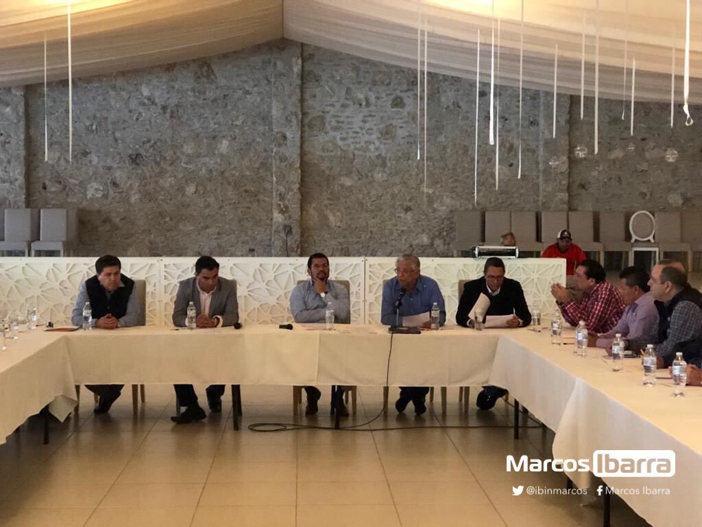 ibinmarcos's tweet photo. Se realizó el Taller Nacional de Transparencia para Delegados Federales en la Ciudad de Querétaro. 
@SEDATU_mx https://t.co/vwxCDfRlEP