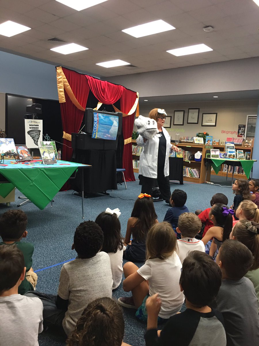 grishamjoann's tweet photo. First Grade loved the Weather Wonders program with Author Margaret Clauder @RobisonES, #SuccessatRES☀️☁️☔️❄️ https://t.co/vzP85JBNeZ