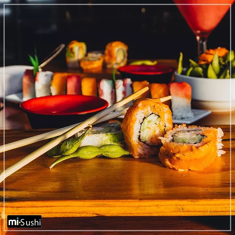 misushi_mx's tweet photo. Créeme cuando te digo que conocemos muy bien la definición de "manjar". 

Sólo en Mi Sushi pruebas el mejor #Sushi. https://t.co/mLubjKFTY9