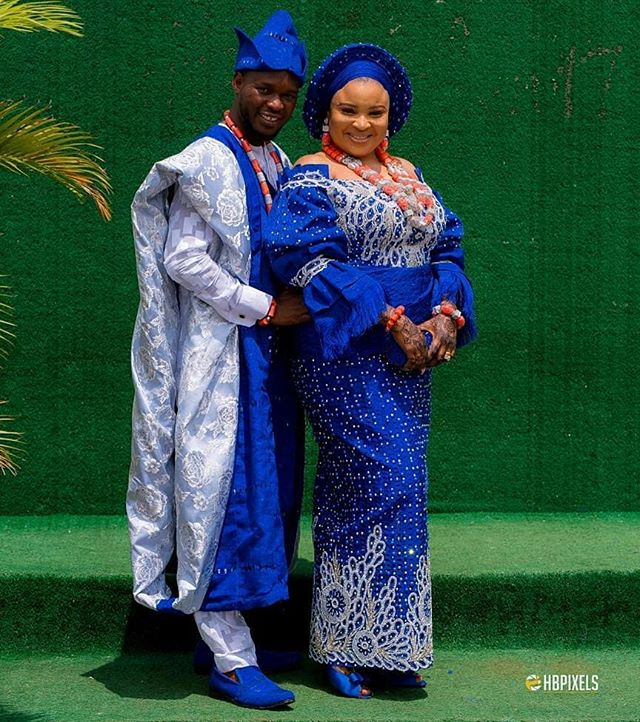 MediaGuide_NG's tweet photo. The Couple @okikiafo & @abimbolaogunnowo_beautyproduct #mediaguidestyle #nollywood #style #wedding #saturdaysareforweddings #styleinspiration #fashionstyle #oba2018 https://t.co/fbCNCC6k0K IG: MediaGuideStyle https://t.co/FCGN8I4M1e